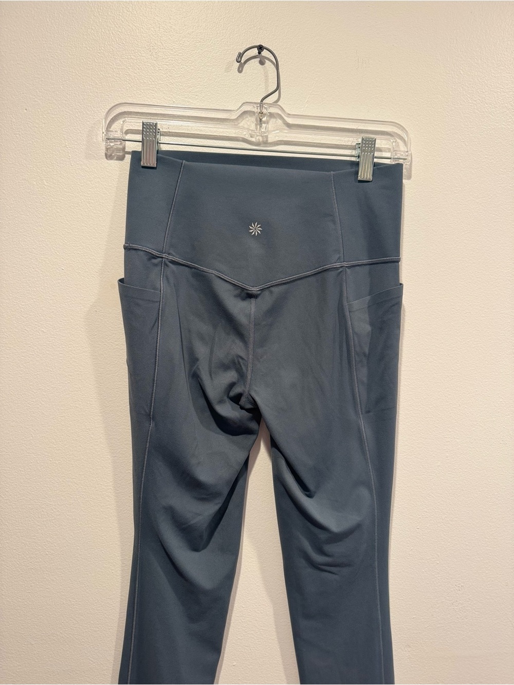 Athleta Salutation Stash High Rise 7/8 Legging - Picture 5 of 7